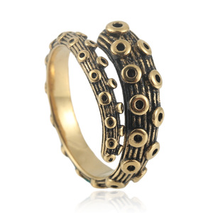 Octopus Tentacle <b>Ring</b> Men's Punk Style Retro Gold Copper Alloy Animal Shape Jewelry Gift - Product Image 1
