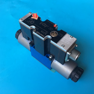 ใหม่ R900920055 4WRAE10W60-2X/G24N9K31/F1V ตัวควบคุมทิศทางแบบสัดส่วน NG6 มีสินค้าในสต็อก - Product Image 5