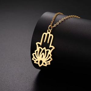 สร้อยคอเด็กชุบทองรูปมือฮัมซา ฟาติมา ดอกบัว โยคะ <span class=keywords><strong>พระ</strong></span>พุทธรูป ทำจากสแตนเลส เสริมสิริมงคล เครื่องรางนำโชค - Product Image 5