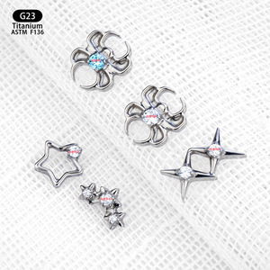 Boucles d'oreilles piercing en titane G23 F136 avec zircon étoile, bijoux géométriques tendance, accessoire cadeau - Product Image 1