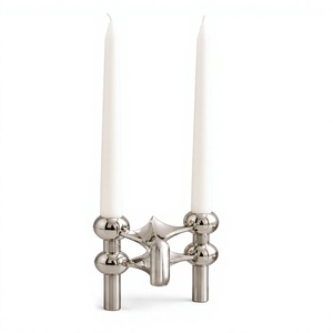 Juego de Portavelas Modernos de Metal Cromado, Candelabros Decorativos para Mesa, para Comedor, Decoración del Hogar y Eventos - Product Image 1
