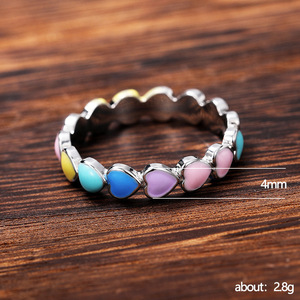 Anello a Cuore Colorato da Donna, Stile Smaltato, Aperto e Regolabile, Gioiello Romantico alla Moda, Anello Statement a Forma di Cuore Carino - Product Image 5