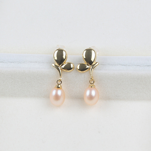 Oecchino da donna con <span class=keywords><strong>perla</strong></span> d'acqua dolce in oro placcato in oro 14K - Product Image 3