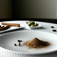 Poudre de Chai Bio Premium Instantanée Saveur Riche Épicée Texture Onctueuse Qualité Cérémoniale pour Thé au Lait Latte Boissons Boîte en Vrac