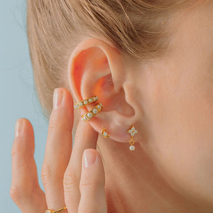 QLEESI Ensemble de 4 pièces avec clip en C en perle, étoile, lune et zircon, bijoux en argent sterling 100% de haute qualité - Product Image 6