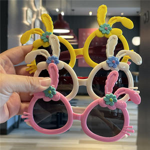 Новое поступление, дешевые пластиковые детские солнцезащитные очки в форме кролика, новинка, модные <span class=keywords><strong>2025</strong></span> для девочек, крутые забавные детские солнцезащитные очки - Product Image 2