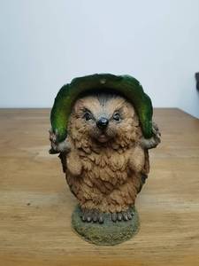 Figura de Erizo de Resina Personalizada <span class=keywords><strong>con</strong></span> Hoja en <span class=keywords><strong>la</strong></span> Cabeza, Molde de Animal Artístico Pintado a Mano, Regalo Personalizado para Amantes de las Plantas - Product Image 4