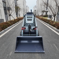 Mini Zero Radius Turn Skid Steer Loader Compact Crawler Diesel Loader untuk Ruang Konstruksi yang Terbatas