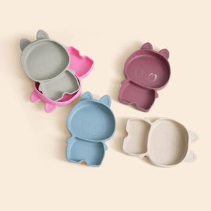 Ensemble de vaisselle pour bébé en silicone de qualité alimentaire sans BPA, assiette à ventouse, bol, bavoir, tasse pour tout-petits - Product Image 1