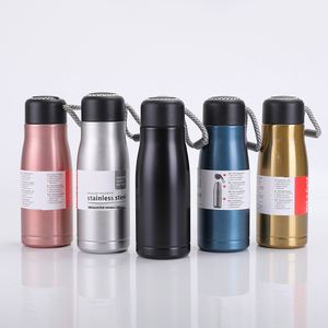 Bouteille d'eau sport isotherme en acier inoxydable 304 de 420 ml/550 ml avec poignée en corde, isolation thermique 6-12 heures, personnalisable avec logo OEM en gros - Product Image 4