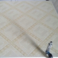 Plaques de plâtre en PVC, plaques de gypse, feuilles de marbre, plastique, vinyle, bambou, dalles de plafond acoustiques, panneaux muraux 3D à Dubaï, prix bas