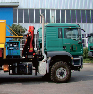 Véhicule automoteur d'ingénierie de RG pour l'<span class=keywords><strong>entretien</strong></span> efficace d'équipement dans des gisements de pétrole - Product Image 3