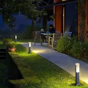 Lampes de jardin solaires pour l'extérieur LED étanche pour l'extérieur Paysage Lampe de pelouse Jardin IP65 COB Bollard Lumière de pelouse pour la décoration de jardin