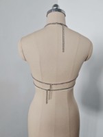 A10009 Migu Vente en gros de luxe Bralette courte et décontractée taille unique avec chaînes perlées pour fête tenue de club Caractéristiques respirantes