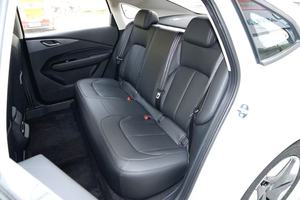 Wuling E5: Ampia Autonomia, Efficienza Intelligente, Progettato per il Viaggio Avanti, 510km di Libertà, Il Tuo Partner Affidabile sulle Strade - Product Image 3