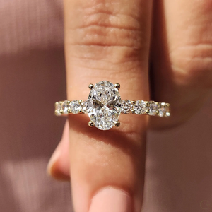 Anillo de Diamante Cultivado en Laboratorio Hecho a Mano con Claridad Impecable y Diseño Único para una Belleza y un Brillo Duraderos de la India - Product Image 2