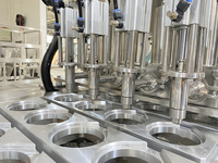 Machine d'emballage de remplissage et de scellage automatique pour la crème glacée et le yaourt grec