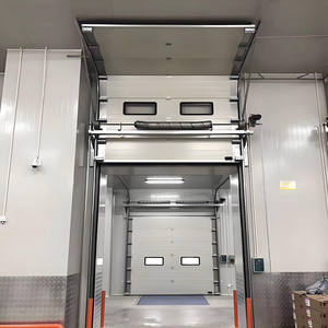 Porte de garage sectionnelle industrielle électrique à levage vertical avec fenêtre de visualisation pour entrepôts frigorifiques et zones de chargement - Product Image 4