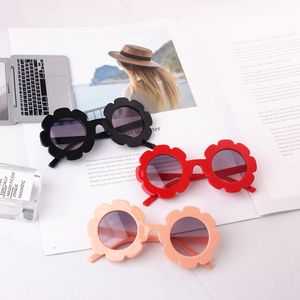 Lunettes de <span class=keywords><strong>soleil</strong></span> vintage en forme de <span class=keywords><strong>fleur</strong></span> pour enfants, protection UV rondes pour garçons et filles, adorables pour bébés, nouvelle collection - Product Image 6