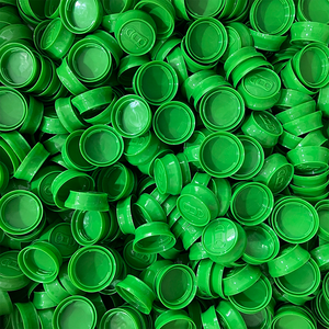 Multi Design 3.5g Durable Plastic Soda Can Shaped Candy/Snack Packaging Colorful Screw Lid Jar with 8th Display Boxes - Product Image 6