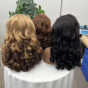 Cheveux bruts humains vietnamiens bouclés sans colle vendeurs moins chers 13X4 dentelle frontale <span class=keywords><strong>20</strong></span> pouces perruque <span class=keywords><strong>de</strong></span> couleur pour femme noire - Product Image 4