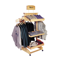 Support d'affichage personnalisé en bois Apache pour vêtements et accessoires, idéal pour les collections de t-shirts et de casquettes dans les magasins de vêtements et les boutiques de détail