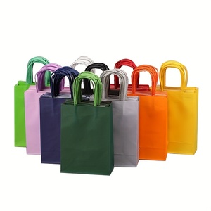 Vente en gros sacs à provisions en papier imprimés avec logo personnalisé avec sacs en papier kraft de couleur traitée avec votre propre logo - Product Image 5