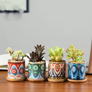 Vente en gros Pot de plantes succulentes exquis en céramique avec motif de bureau nordique créatif avec plateau en bambou