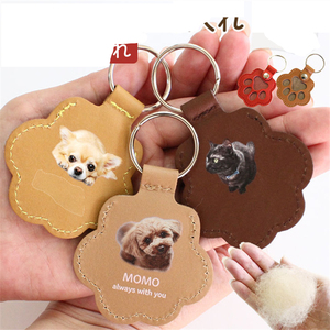 Customized Paw Shape Memorial Keychain Container Case PU Leather Pet Hair Storage Bag Pendant - Product Image 2