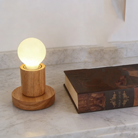 Lampes Lampe de bureau Lampe de table en bois massif Base E27 Lampes de table LED Vis LED 8 styles Bois sculpté Veilleuse E26 Décoration de salle d'étude