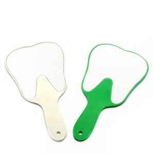 <span class=keywords><strong>Miroir</strong></span> à main en forme de dent <span class=keywords><strong>dentaire</strong></span> de maquillage tenu par blanchiment pour le cadeau de promotion de cliniques et d'infirmières et de dentistes - Product Image 6
