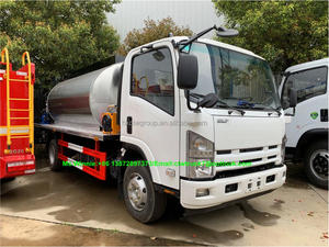 Distributeur d'asphalte pour camion léger de 6000 L avec réservoir chauffant compact et pompe de pulvérisation pour travaux sur routes urbaines et parkings - Product Image 3
