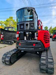 Miniexcavadora Yanmar Vio55 de 5.5 Toneladas con Cucharón de Excavación, Color Rojo, Maquinaria Usada para Movimiento de Tierras - Product Image 3