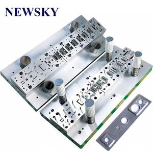 قوالب تشكيل تدريجية لقطع غيار السيارات ونماذج المركبات مع أدوات ختم معدنية مصقولة ومطلية - Product Image 2