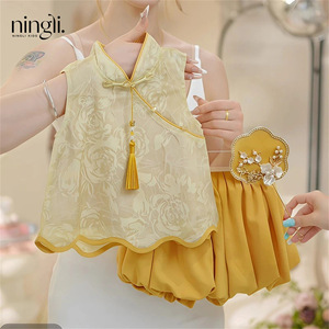 Traje floral de estilo chino para niñas, conjunto de dos piezas de verano para bebé, Hanfu infantil de gran aspecto - Product Image 1
