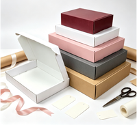 Cajas de Cartón Corrugado de Colores al por Mayor para Ropa Interior, Prendas de Vestir, Cosméticos y Regalos - Diseño Personalizado con Relieve y Recubrimiento UV