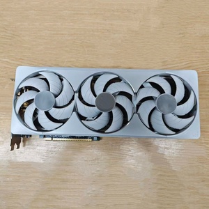 Tarjeta Gráfica para Juegos RTX 5080 de 16GB, Blanca, GDDR7, RGB Fusion, PCIe 5.0 - Product Image 1