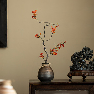 Vase en céramique fait main, petite décoration de table, style japonais vintage, pot à fleurs pour salon ou maison d'hôtes - Product Image 4