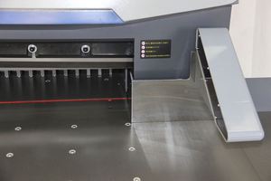 Industrial Heavy Duty Hydraulic Computerized Paper Cutter 920mm Paper Cutting Machine - Product Image 5