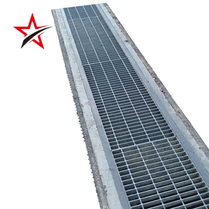 Canalón de hormigón polímero con rejillas de acero galvanizado inoxidable y zanjas para estacionamiento - Product Image 4