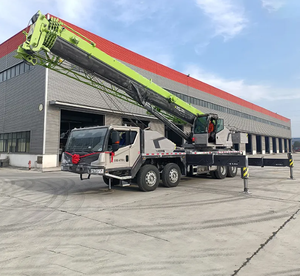 เครนรถบรรทุกแบบเคลื่อนที่มีล้อขนาด50ตันมีแบรนด์ที่มีชื่อเสียงของจีน - Product Image 2