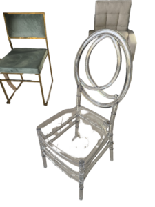 Chaise de mariage élégante en PC transparent - Design Chiavari Napoléon en cristal empilable pour hôtel, banquet, salon, appartement, extérieur - Product Image 1