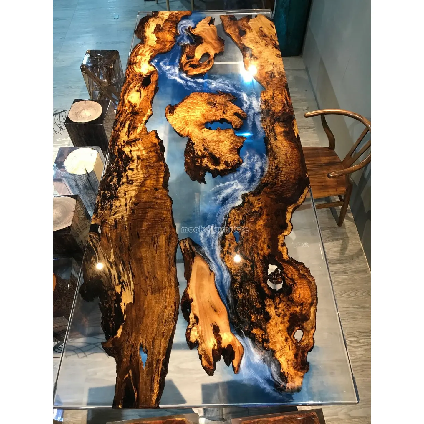 Incredibile tavolo in resina di legno massello di alta qualità personalizzato per tutta la casa tavolo da pranzo unico in resina epossidica di fiume