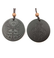 Angel Fly Man Pendentif en pierre de lave quantique japonaise Pendentif de science quantique noire Colliers d'énergie scalaire à ions négatifs élevés