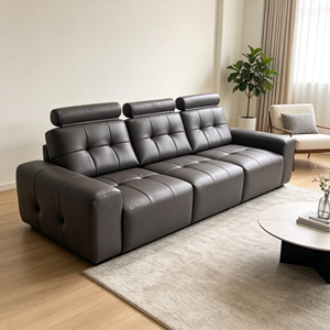 Sofá Moderno de Tres Plazas en Cuero Sintético Negro con Brazos Acolchados y Diseño Acolchado para Sala de Estar - Product Image 2