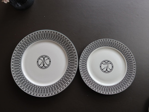 Best Selling 4Piece Nordic Luxury <b>Black</b> Line Dining Room <b>Set</b> Ceramic Plate with Gift Box - Product Image 5