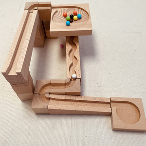 Pista de serpiente de madera maciza de haya, bloques de madera sin rebabas, juguetes de bola rodante para niños y niñas, juguete educativo temprano, rompecabezas de construcción para todas las edades - Product Image 2