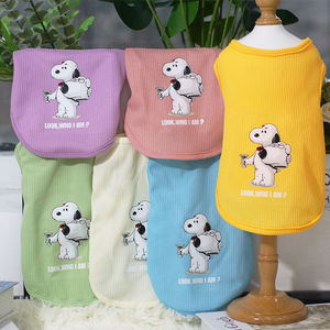 Gilet imprimé chiot de dessin animé mignon pour chats et chiens, motif gaufré en polyester, vêtements de printemps et d'été, couleurs bonbons princesse - Product Image 1