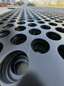 רשת מתכת מחוררת עגולה, פאנלים של רשת מתכת מחוררת מפלדה, מסך מחורר מנירוסטה, אלומיניום מחורר - Product Image 2