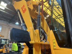 Wheel Loader GP Brand 2000kg Berkualitas Tinggi, Skid Steer Loader dengan Mesin Camc, Penjualan Terlaris, Bucket, Pompa PLC, Beban Terukur 2 Ton - Product Image 5